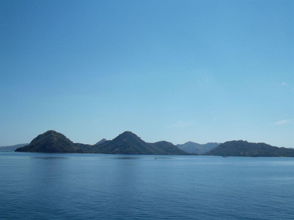 Luwansa Beach Resort Labuan Bajo Extérieur photo