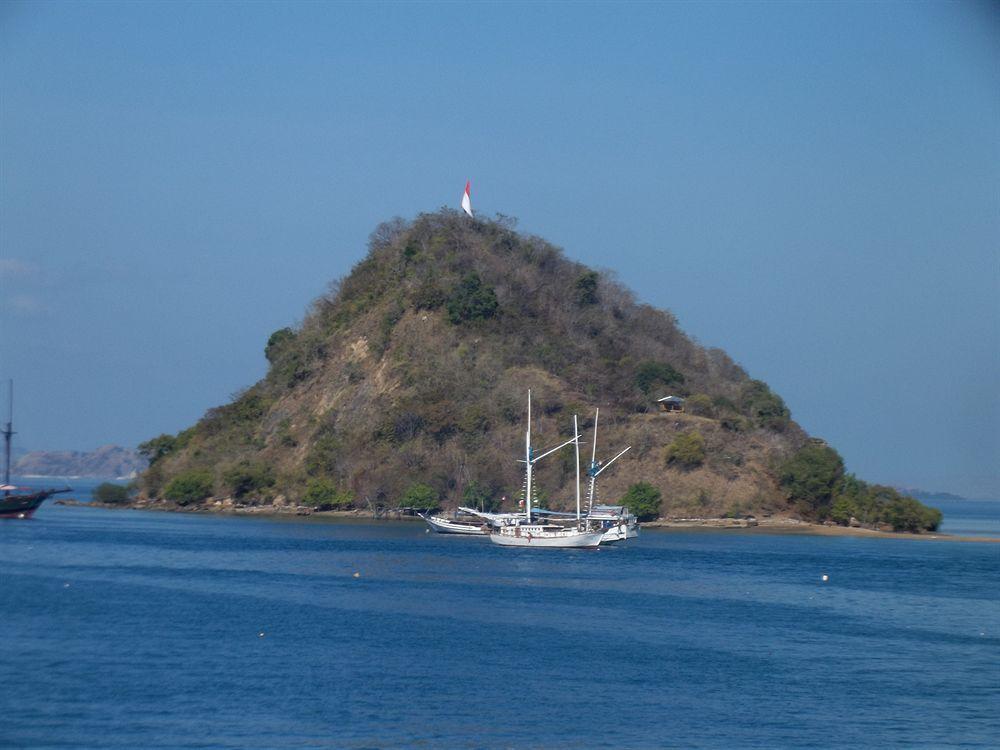 Luwansa Beach Resort Labuan Bajo Extérieur photo