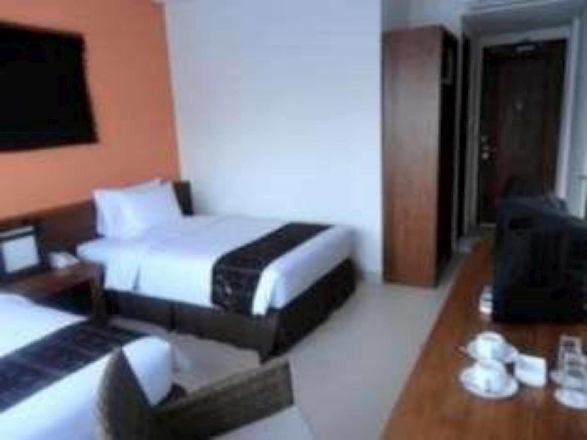 Luwansa Beach Resort Labuan Bajo Extérieur photo