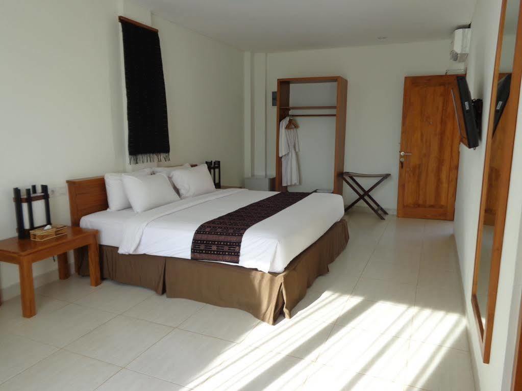 Luwansa Beach Resort Labuan Bajo Extérieur photo